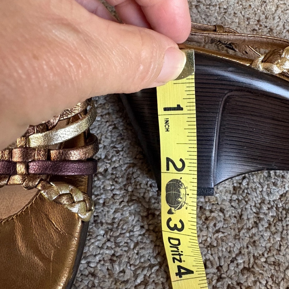 Sofft woven leather slingback sandals - Picture 9 of 9
